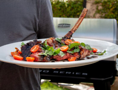 Grilovaný Tomahawk steak s balzamikem