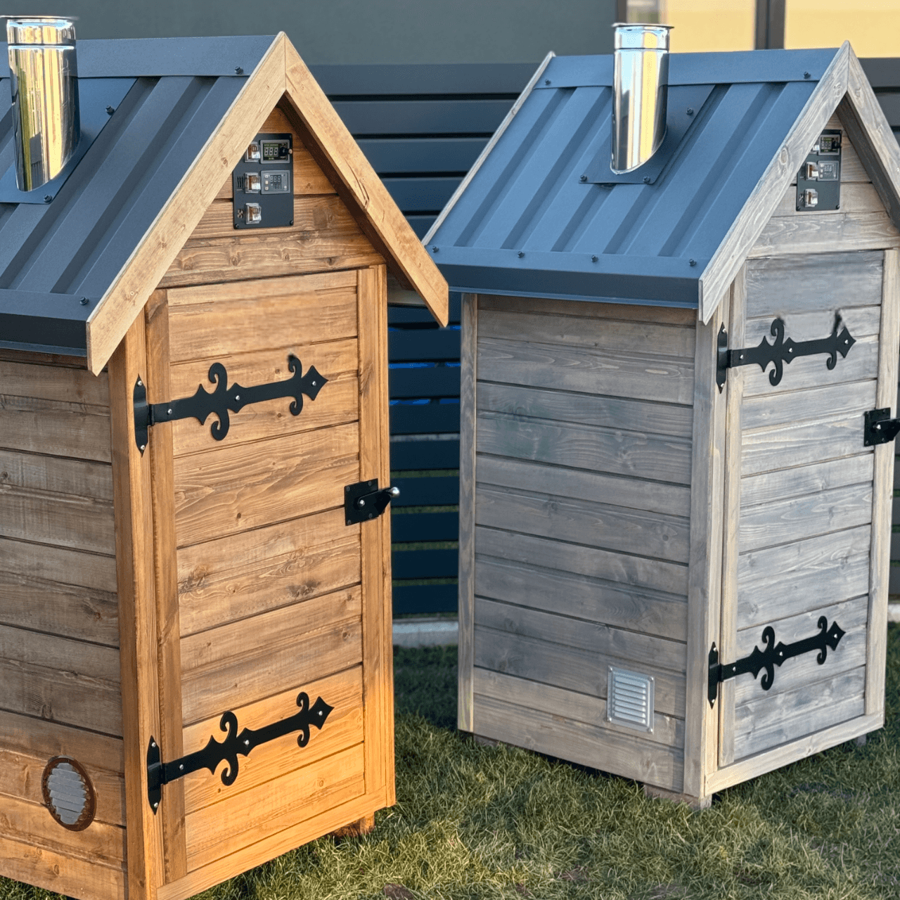 Elektrická dřevěná udírna s dymboxem 310L antracit Kalme - Obrázek 6