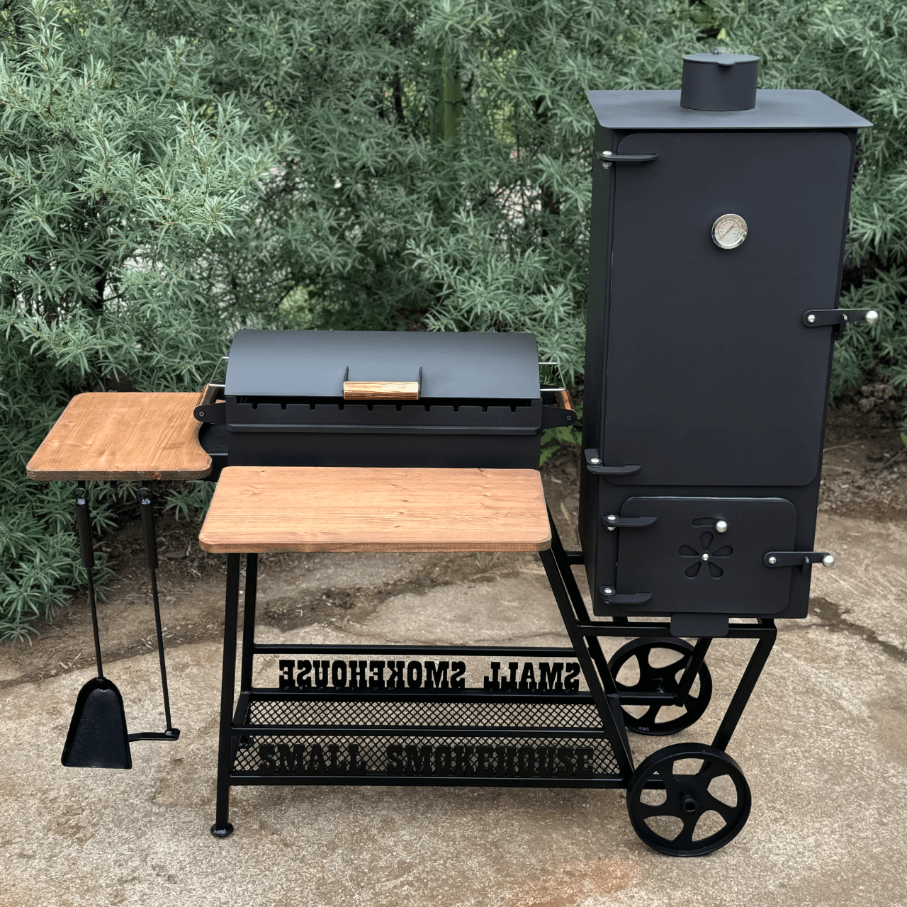 Venkovní kombinovaná kuchyně Small Smokehouse Kalme - Obrázek 4