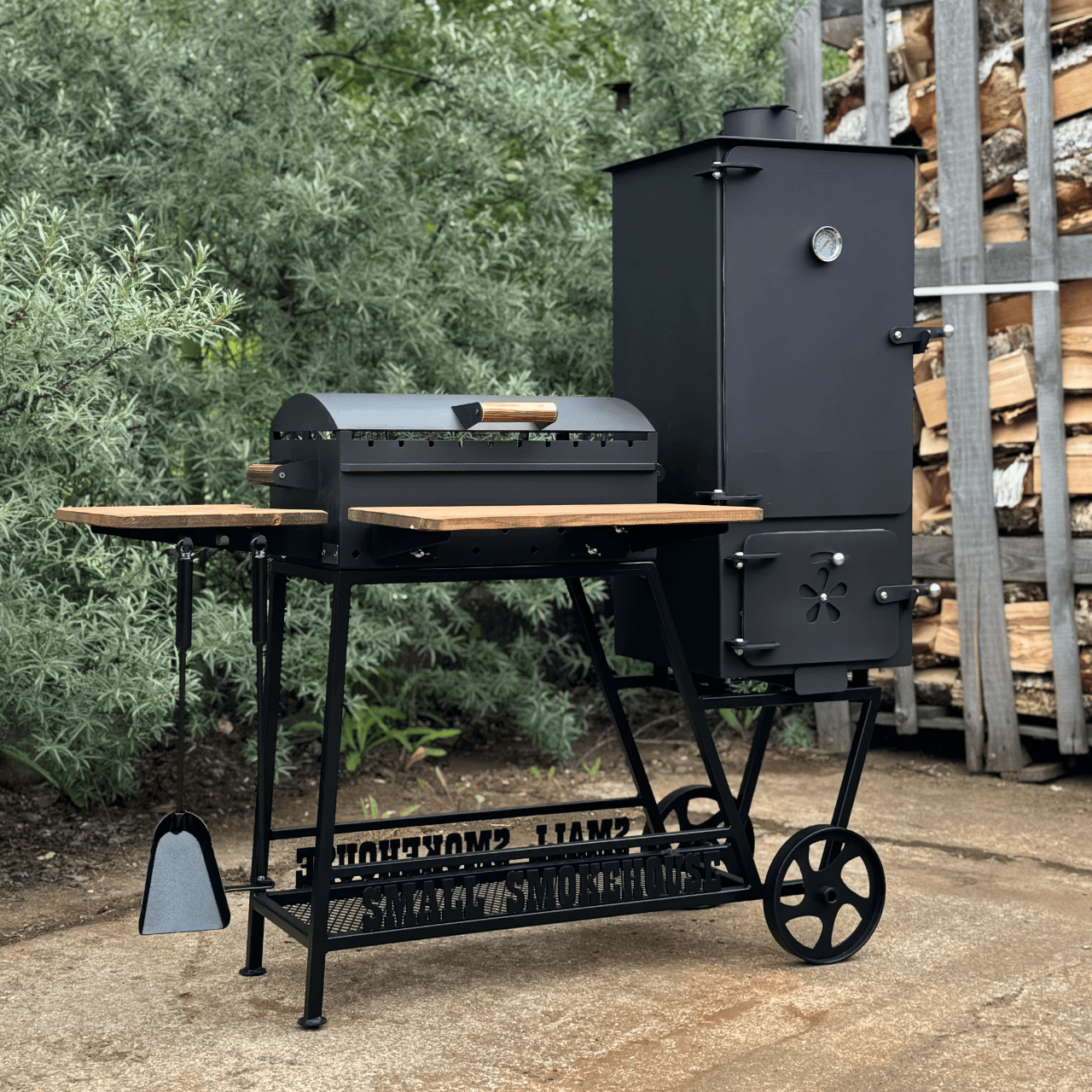 Venkovní kombinovaná kuchyně Small Smokehouse Kalme - Obrázek 5