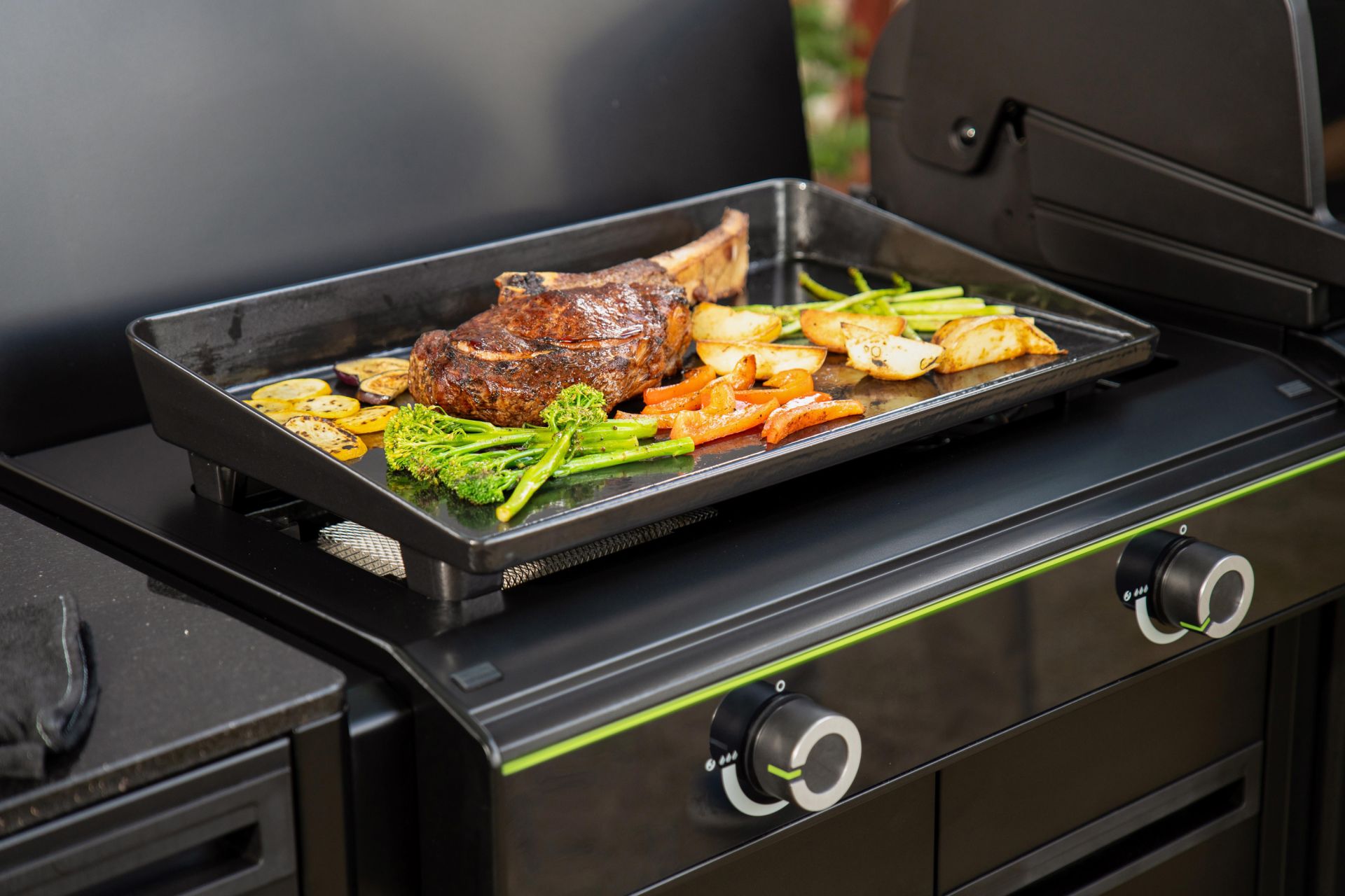Outdoorchef Heat X-245 grilovací modul Plancha s Cooking & Blazing Zone, 30 mbar, 18.410.29, skříň